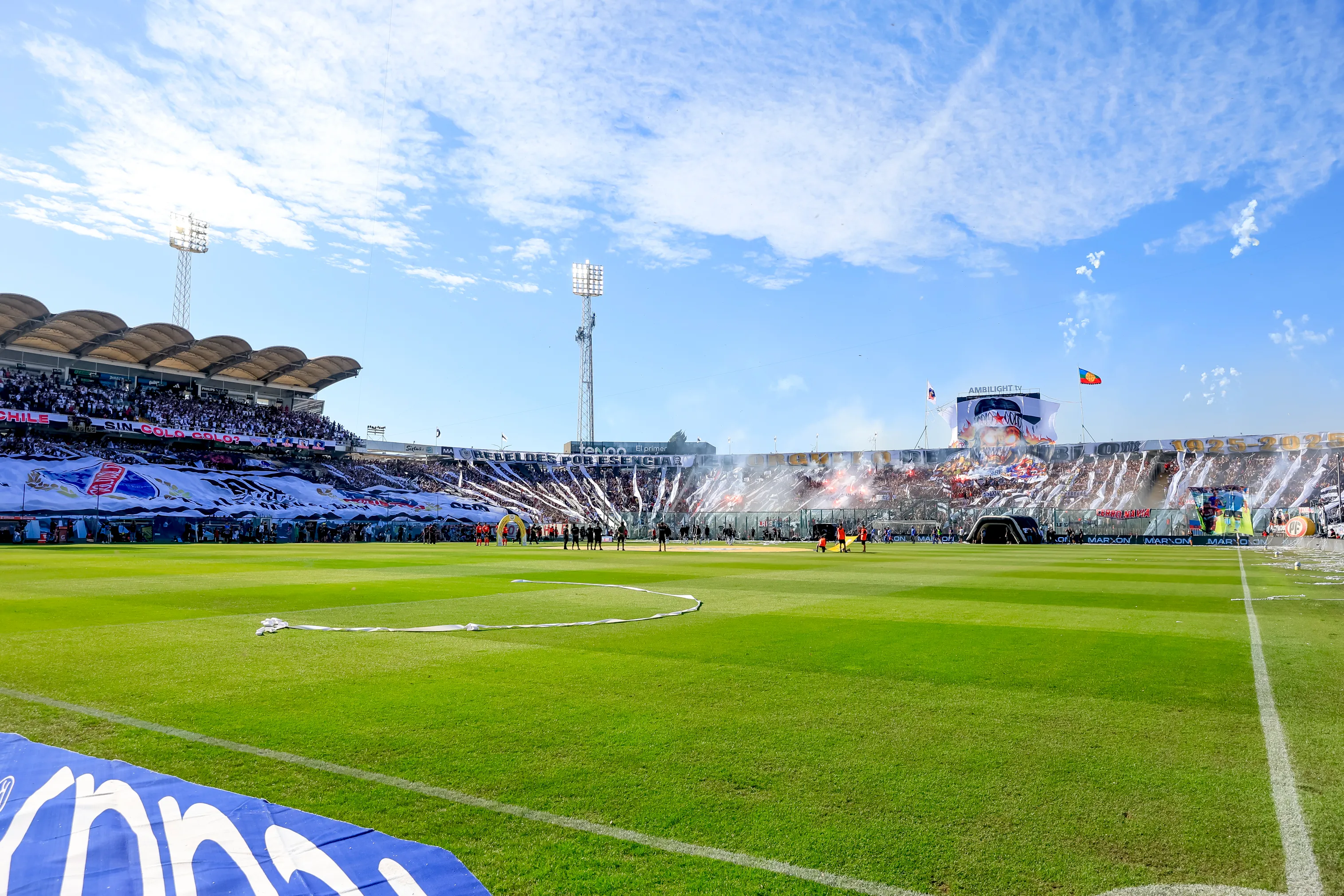 Colo Colo quiere recibir a Huachipato a estadio lleno: este día también juegan las albas | Photosport