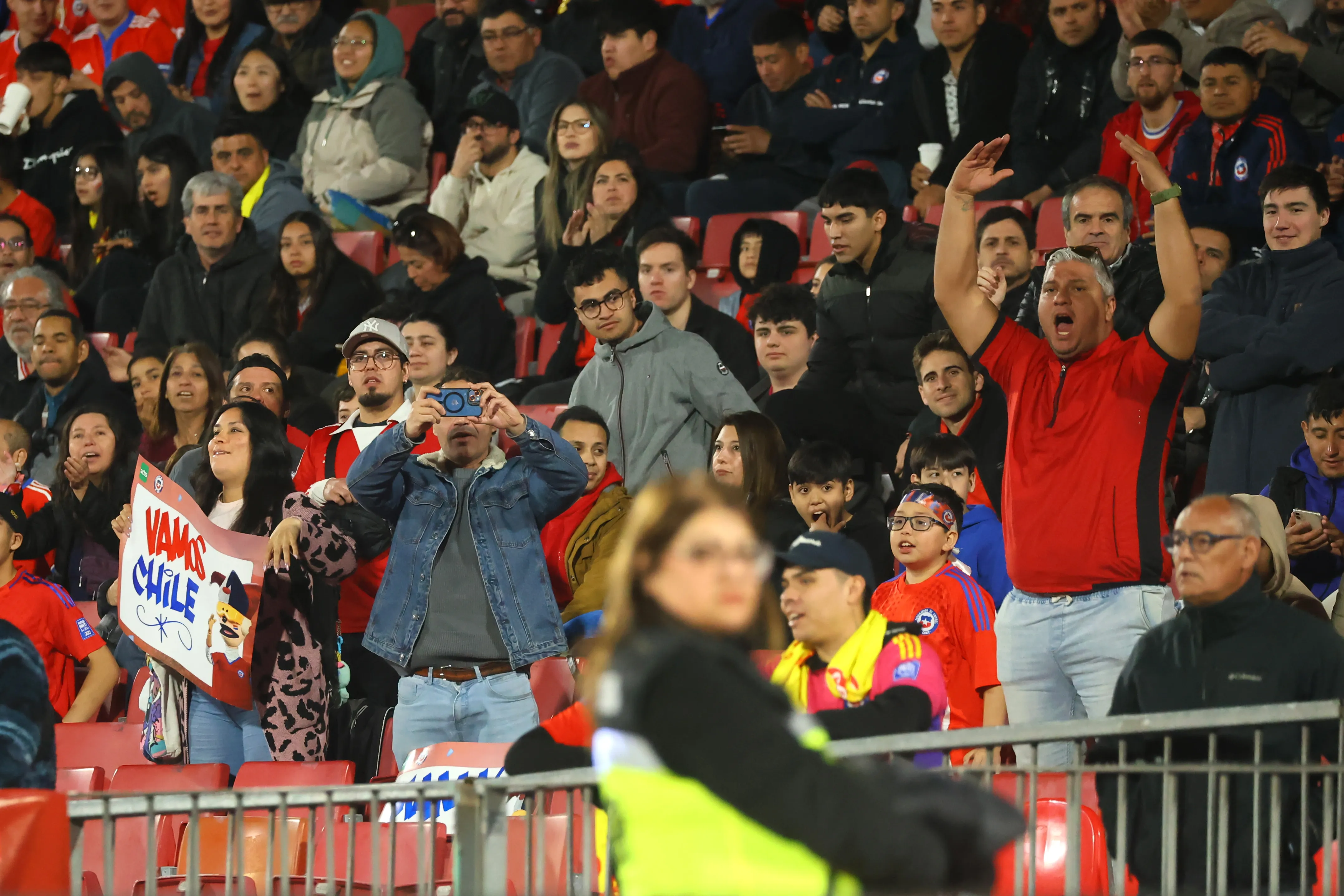 Hinchas nacionales irán al Mundial