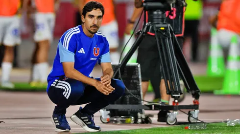 Francisco Meneghini responde a pedido de salida de los hinchas de la U.