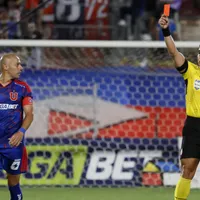 La furiosa reacción de Pinilla por el penal no cobrado a la U