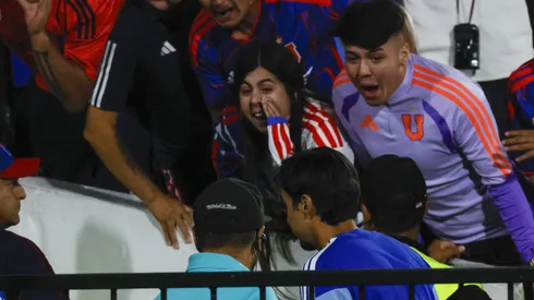 Los hinchas de la U le piden a Paqui Meneghini amablemente que deje su cargo.
