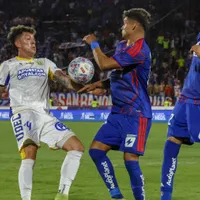 Pato Yáñez se pone la camiseta de la U y reclama por penal de Parra