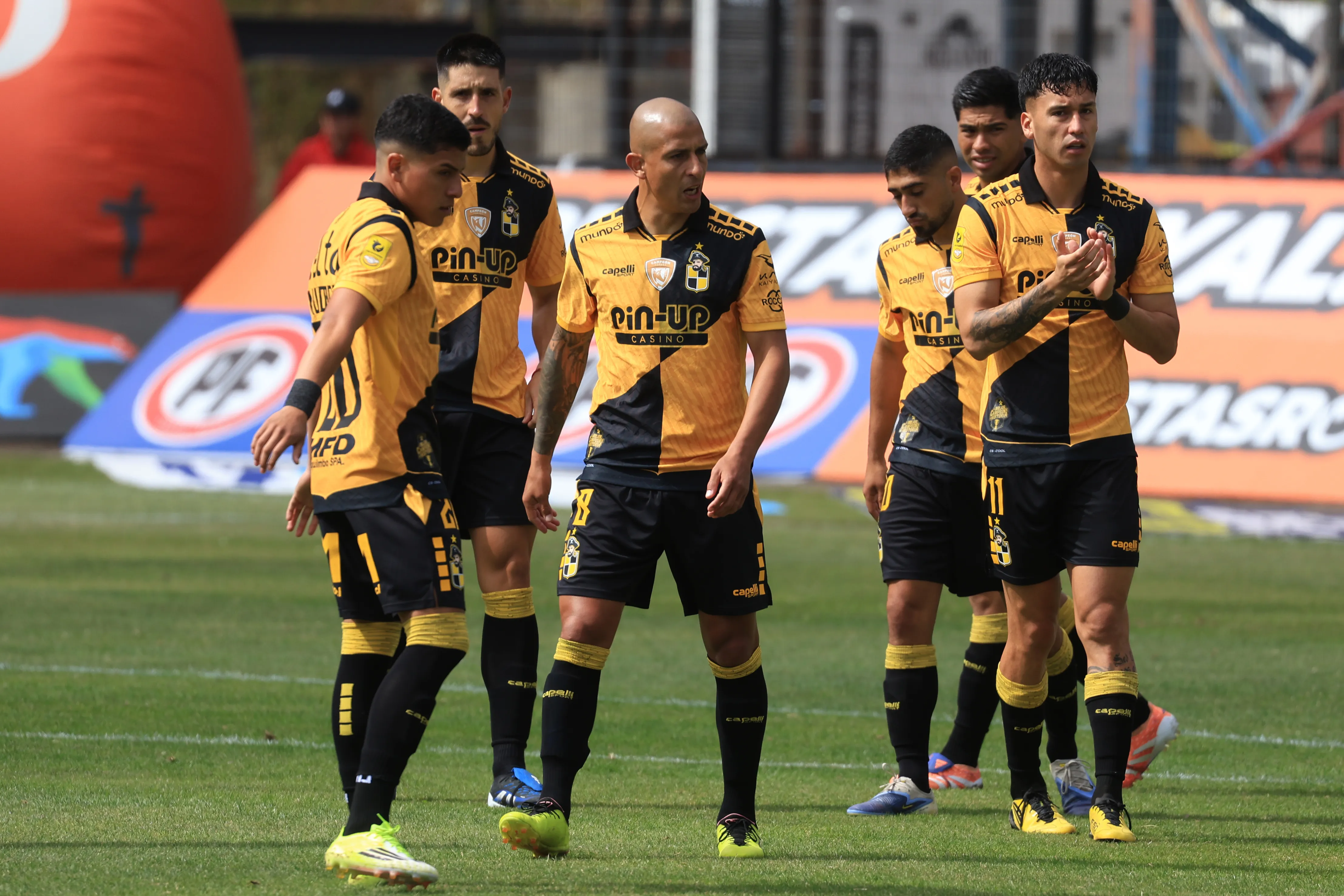 Piratas vienen de ganarle a Huachipato /Photosport