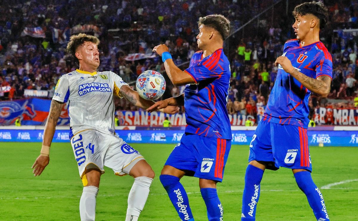 Ex árbitro chileno por polémica acción de Pablo Parra ante la U: “Me pareció mano”