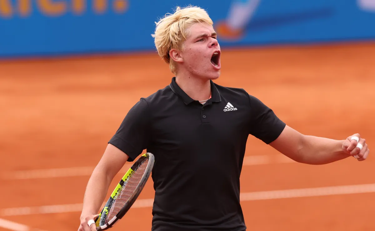 Diego Dedura-Palomero sorprende con modismos chilenos