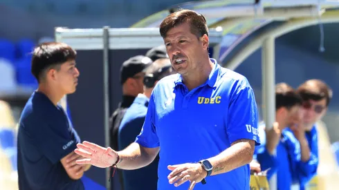 Juan Cruz Real no pudo retornar de USA y decidió finalizar su etapa en la "U" de Conce
