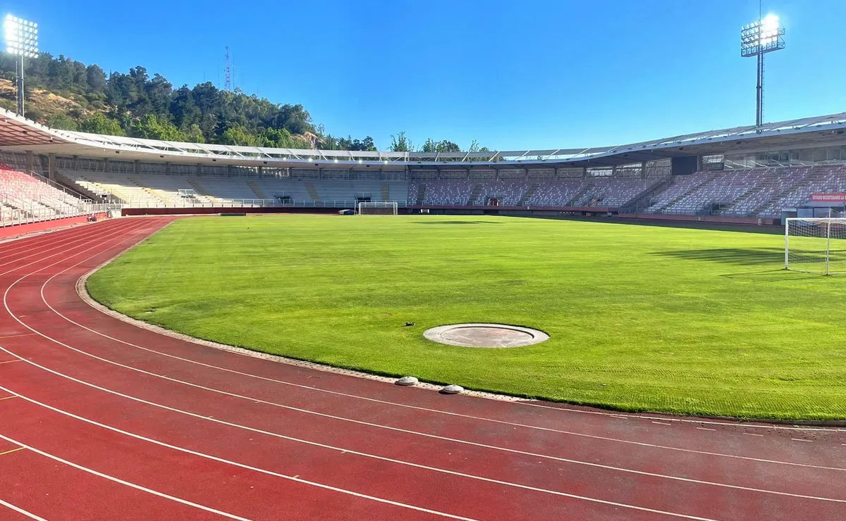 Estadio del fútbol chileno reabre tras casi dos años de cierre