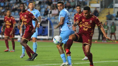 Brayan Rovira fue titular en ambos partidos de la serie. 
