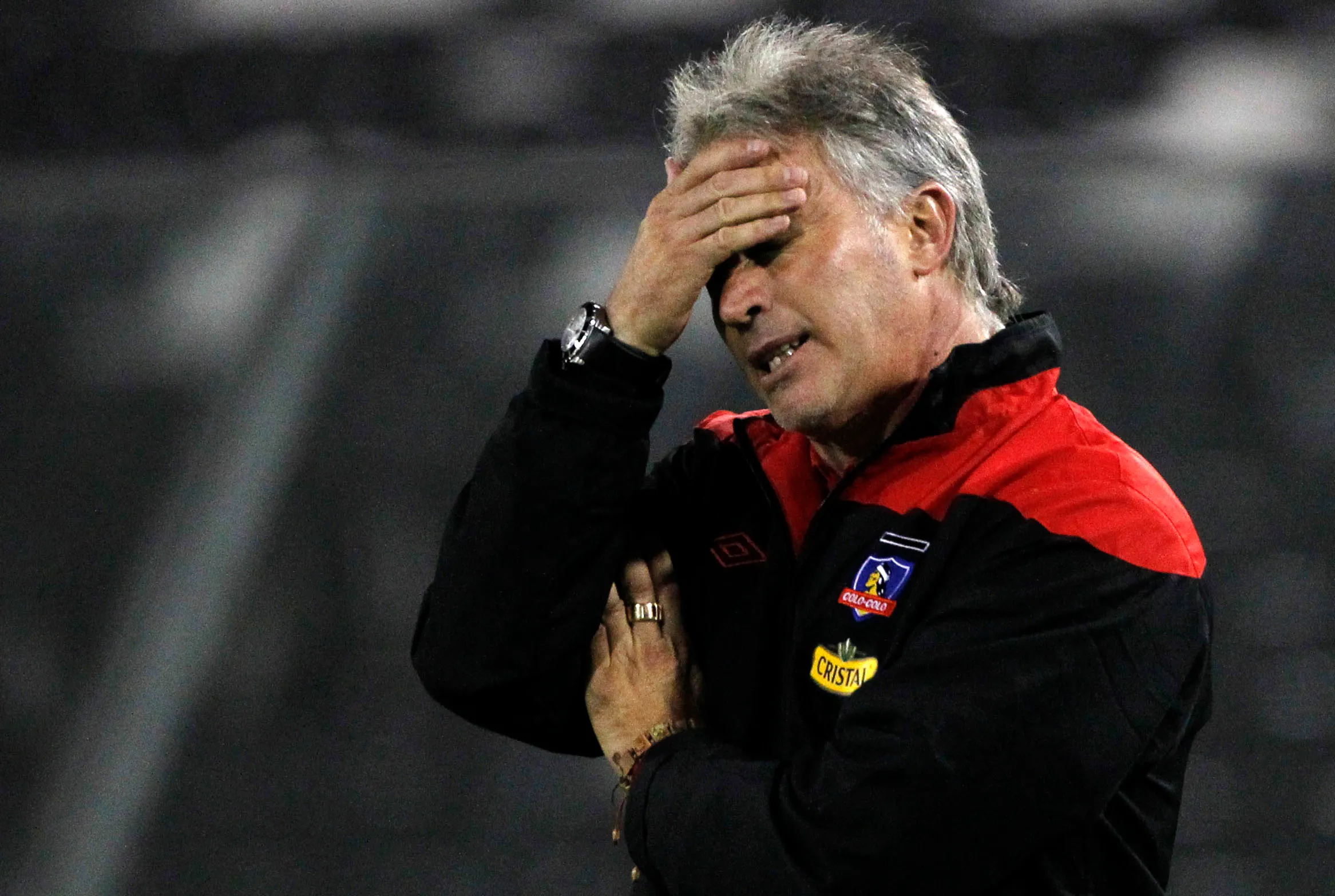 Si hubiera que elegir una imagen para graficar la opinión de Basay sobre Correa quizá sería esta. (ANDRES PINA/PHOTOSPORT).