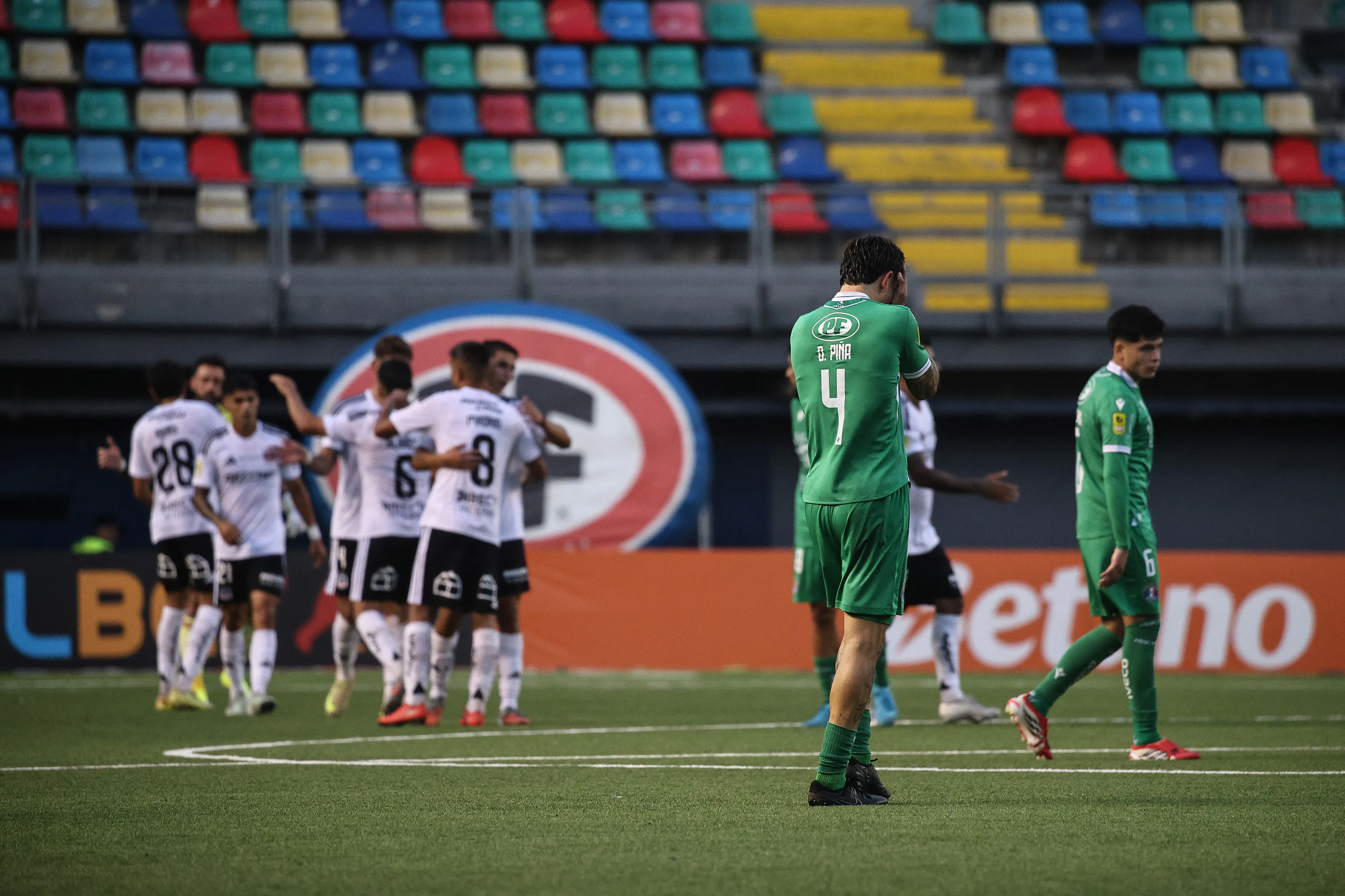 Colo Colo fue muy superior a Audax en La Florida y quedó líder | Photosport