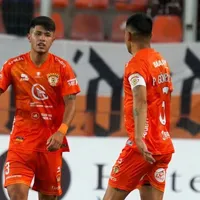 Debutó con 17, jugó con su padre y ahora recibe oferta del extranjero