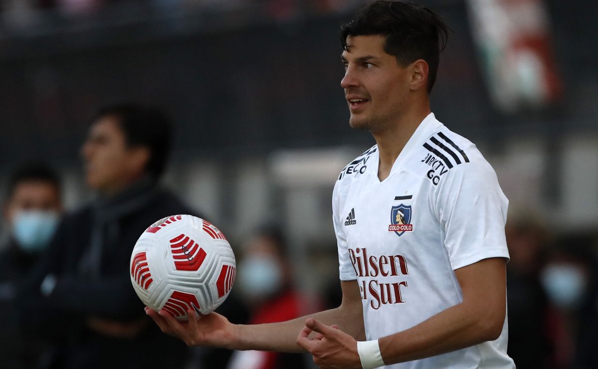 Más de un año sin jugar: El duro presente de Miiko Albornoz en Europa tras dejar el Vejle BK