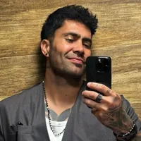 Luis Jiménez y exesposa de jugador de La Roja desatan rumores de romance