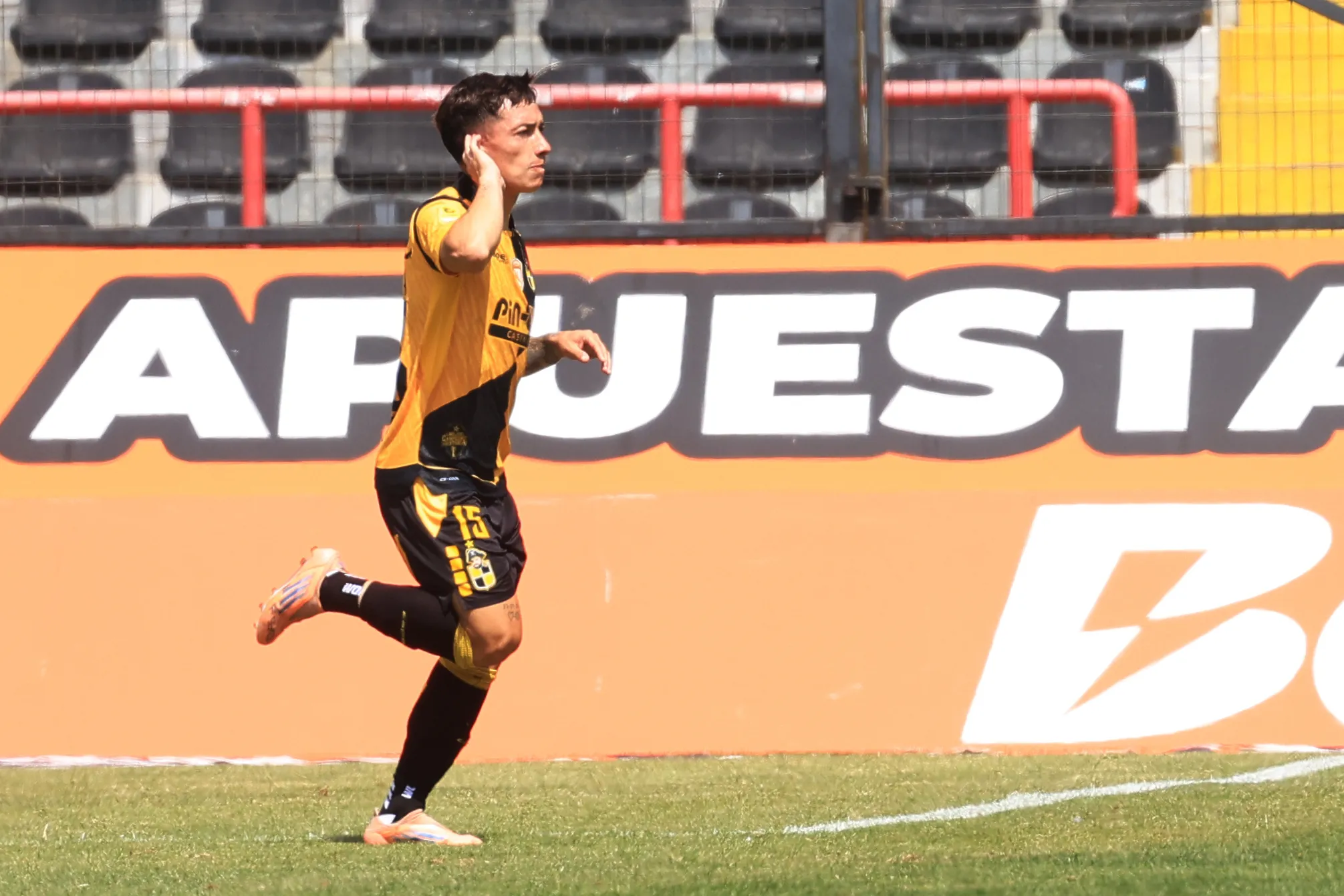 Cristián Zavala se sacó la rabia de su papelón en Colo Colo con un redebut goleador en Coquimbo Unido. Foto: Photosport.