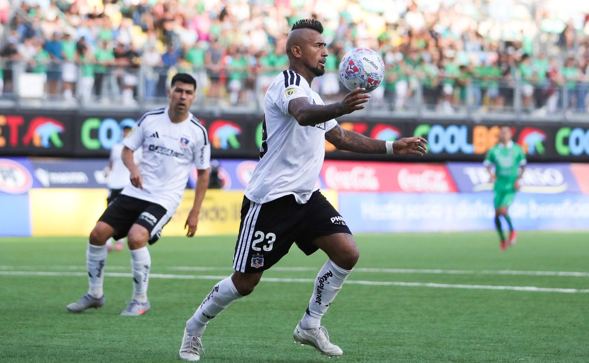 Ortiz y el súper líbero: “Colo Colo es un equipo en el que podemos disfrutar a Arturo Vidal”