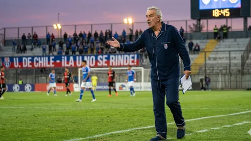 ¿Dirige en pijama? Problemas de insomnio sorprendieron con Fossati.