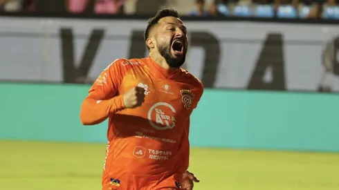 La Primera B tiene nuevo líder tras el triunfo de los loinos ante Iquique.