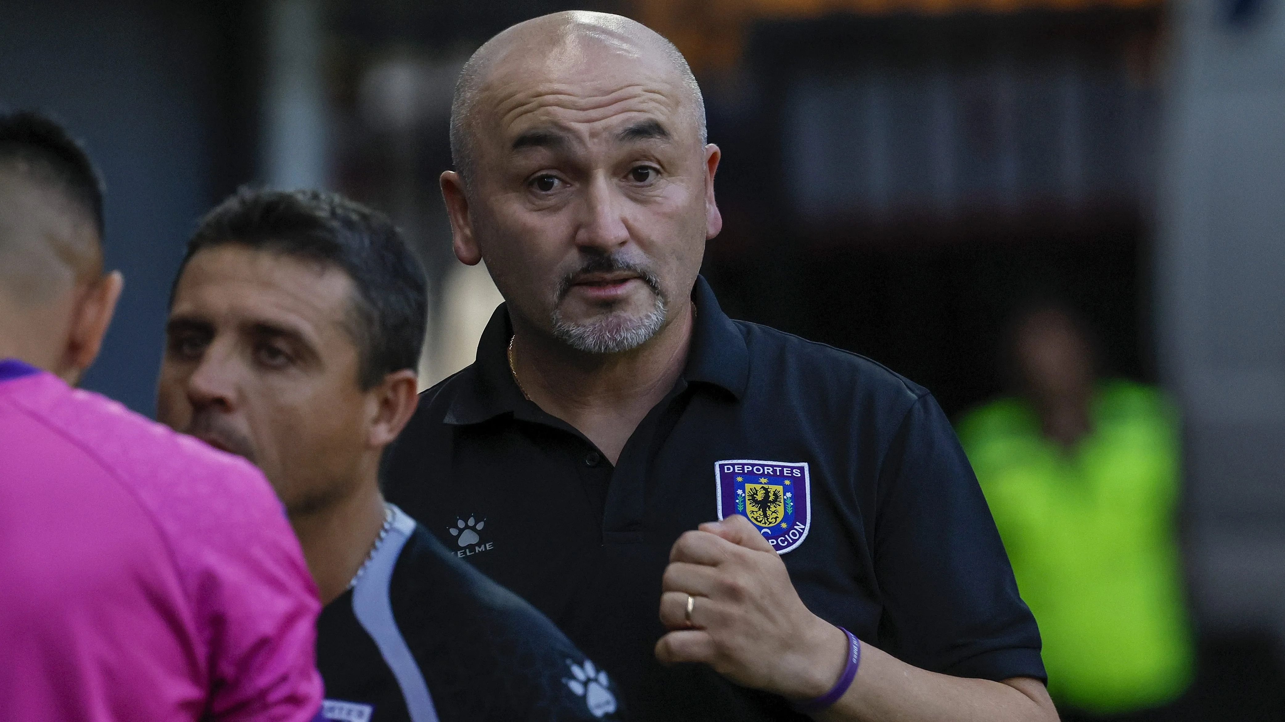 Patricio Almendra no seguirá como DT del Conce. (Andres Pina/Photosport).