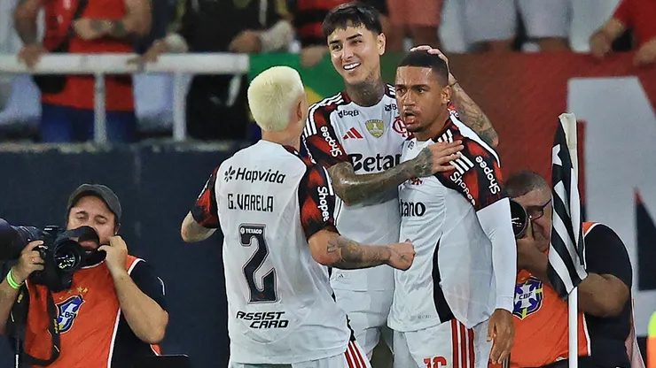 Erick Pulgar recibe elogios en Flamengo por su temporada 2026.