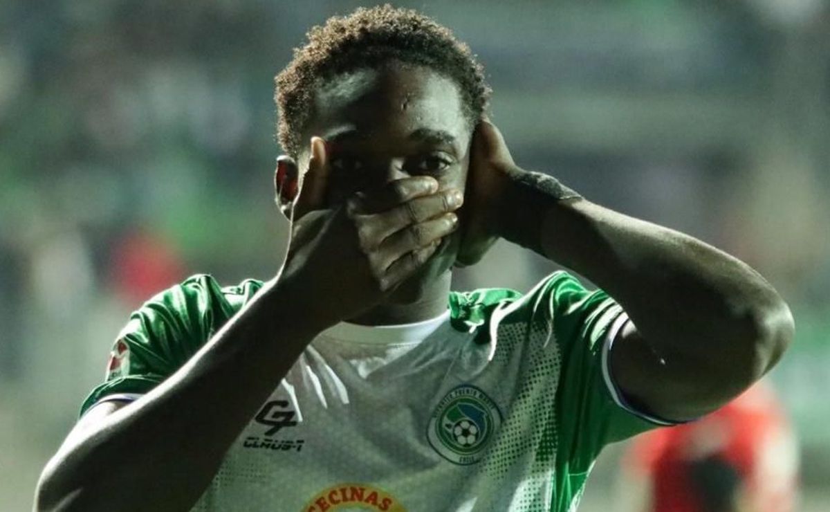 Puerto Montt arrasa con todos en la Primera B al ritmo de Manley Clerveaux: otro gol del ex Colo Colo