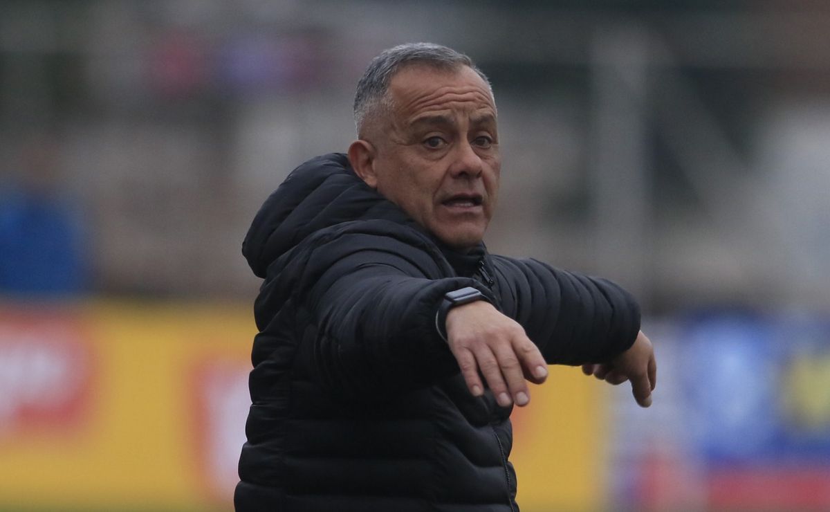 Rangers pierde el clásico ante Curicó Unido y despide a Erwin Durán como entrenador