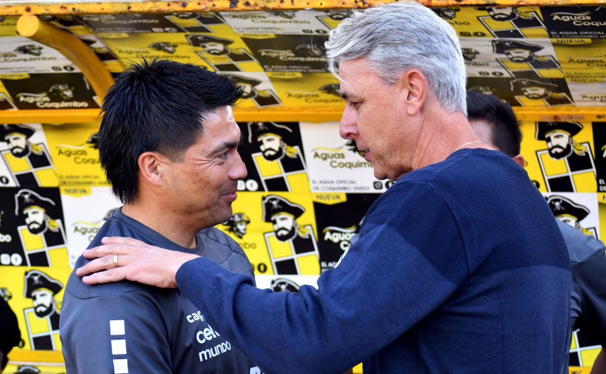 Esteban González lo pasa mal en México mientas suena en la U para reemplazar a Francisco Meneghini