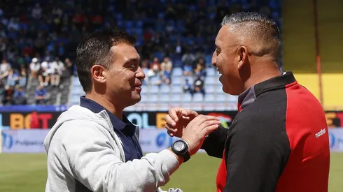 El Coto Ribera saluda a Jaime García: uno dirige a Ñublense, el otro a Huachipato.