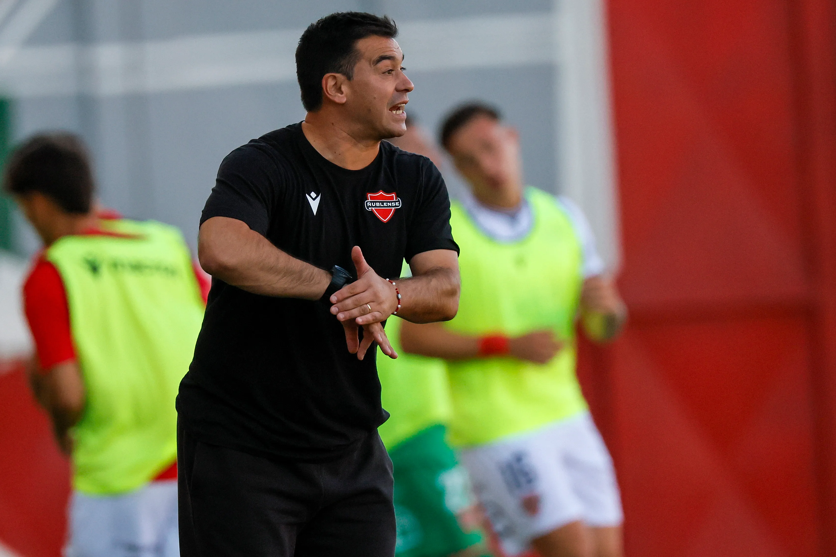 Juan José Ribera sabe que el inicio de Ñublense genera ilusión. (Andres Pina/Photosport).