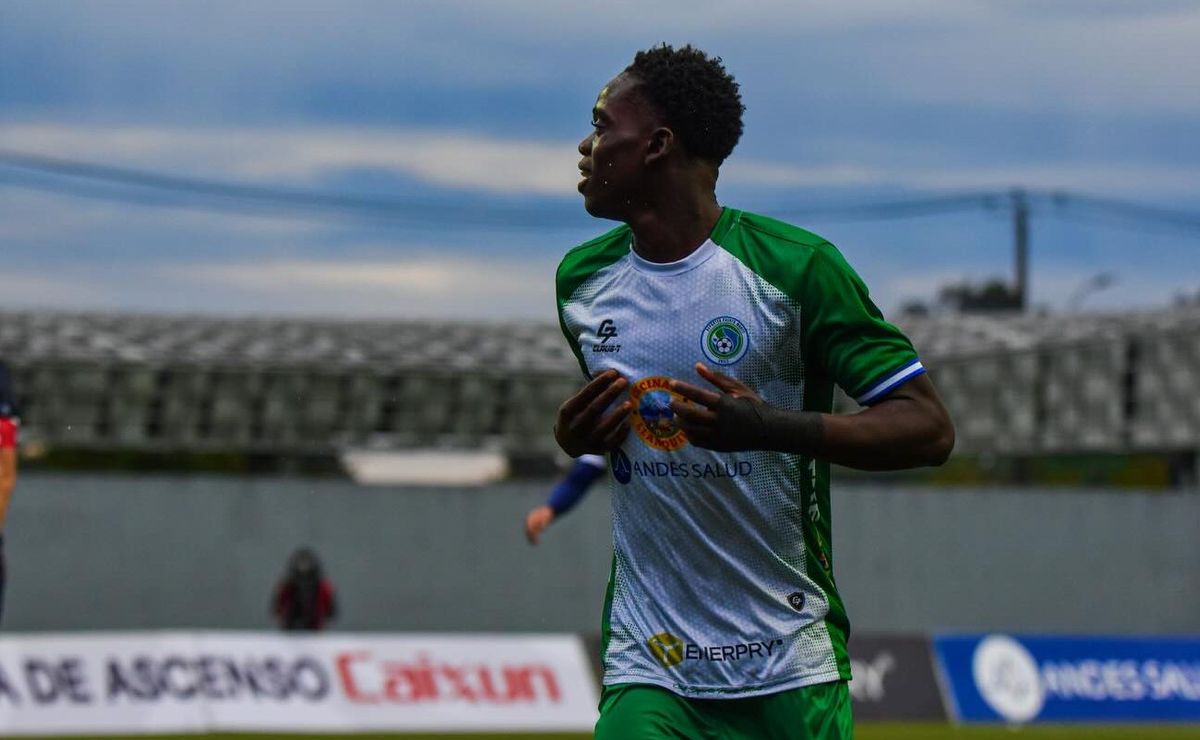 “Que crezca en fútbol y personalmente también”: Colo Colo avisa por Clerveaux crack en Puerto Montt