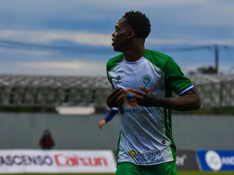 "Que crezca en fútbol y personalmente": Colo Colo avisa por Clerveaux