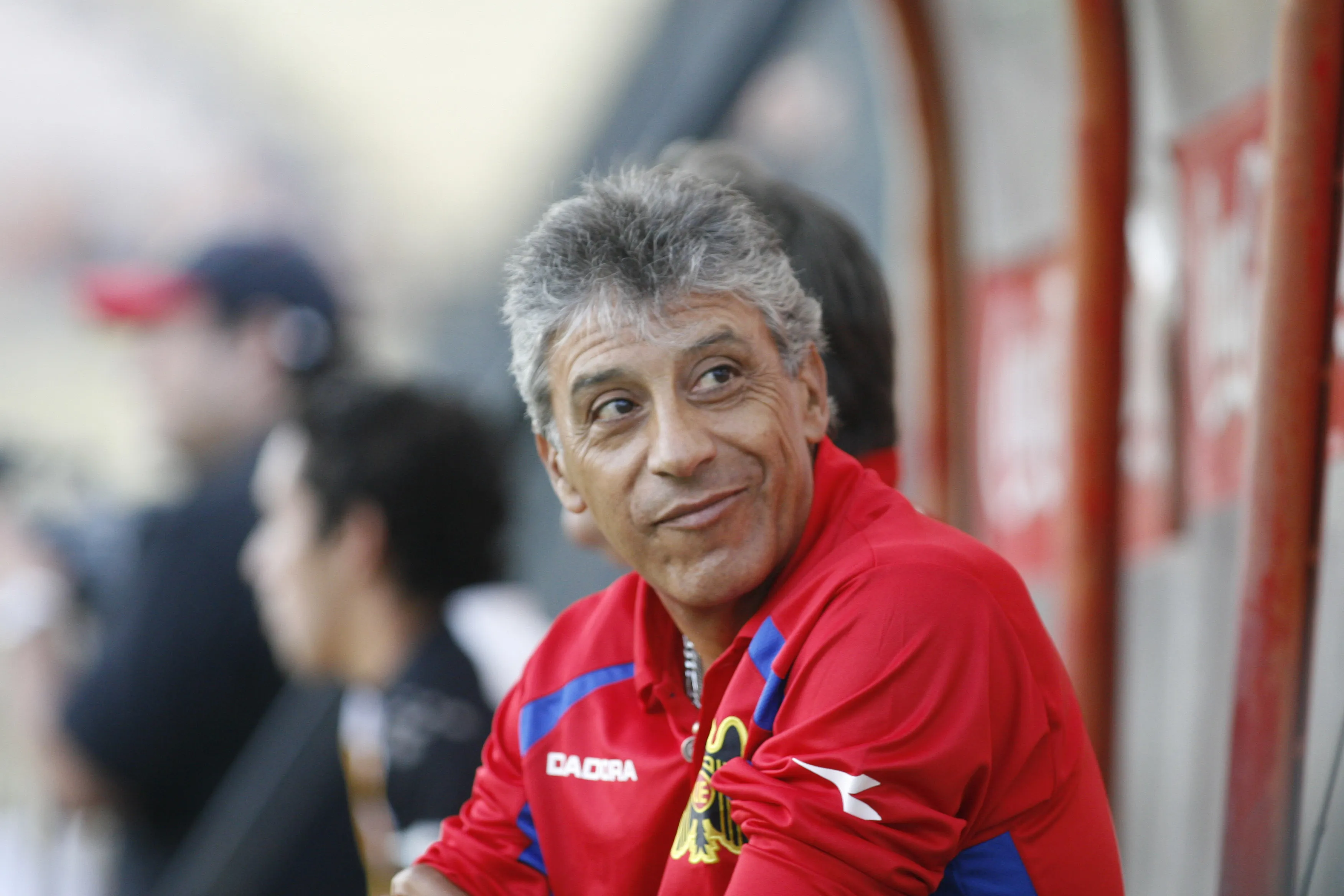 Héctor Pinto cuando dirigió a Unión Española en 2007. (CARLOS PARRA/PHOTOSPORT).