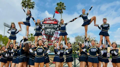 Equipo chileno se corona campeón en mundial de cheerleading en EE.UU.