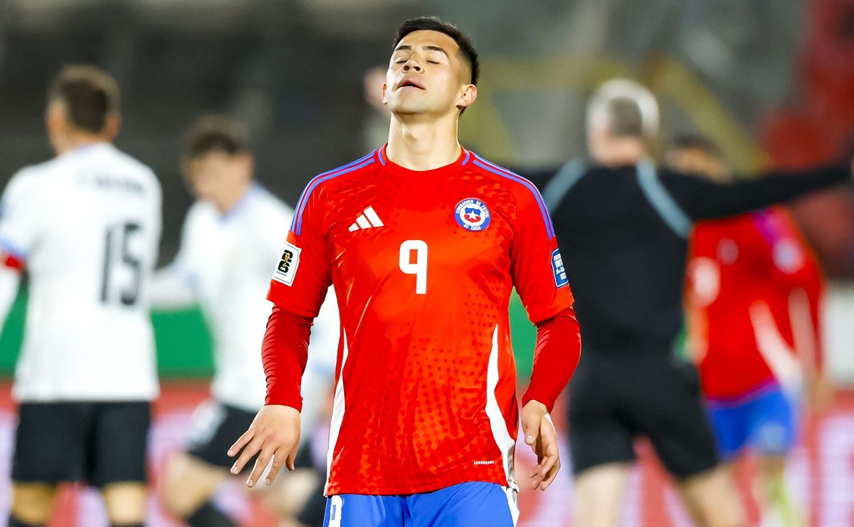 El delantero sin goles de Nico Córdova: el curioso caso de Alexander Aravena en Chile