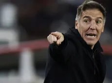 Berizzo en polémica: llamó a los jugadores de la U con Paqui en el cargo