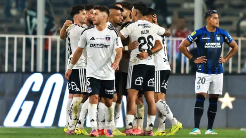 Colo Colo vence a Huachipato y es líder en Liga de Primera.