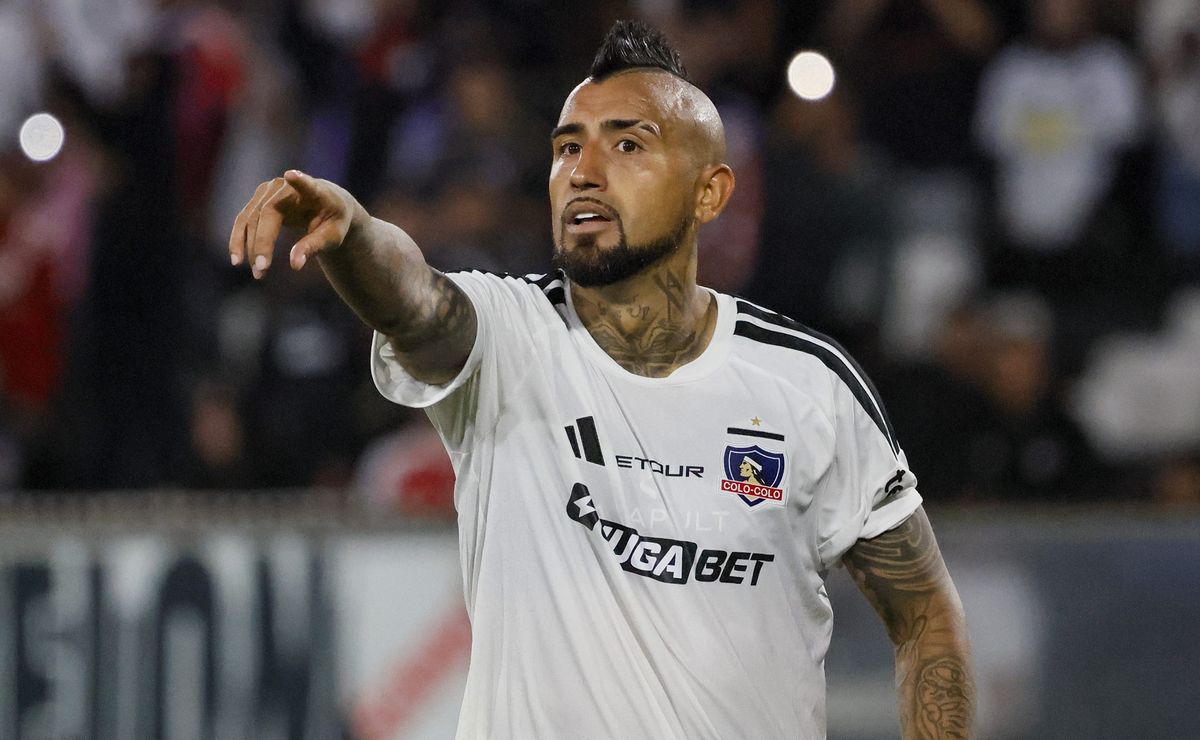 “Hay una lucha”: Arturo Vidal explica el motivo que tiene a Colo Colo líder en la Liga de Primera
