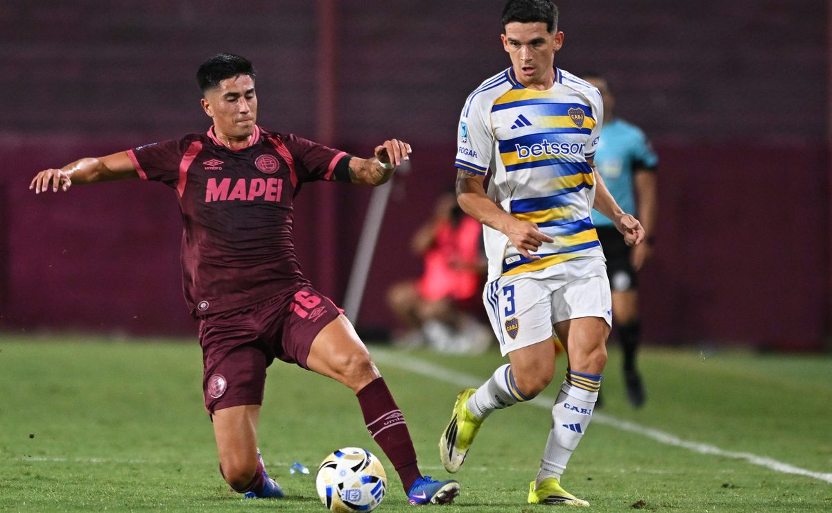 Juan Cristóbal Guarello estalla por la ausencia de un jugador en la nómina de La Roja: “Llama la atención”