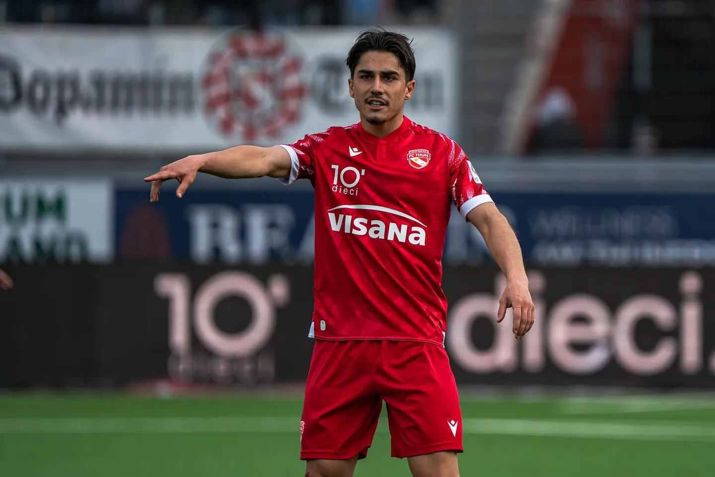 Nils Reichmuth aún no decide si defender a Chile o Suiza en un futuro. (Foto: Instagram nils.reichmuth)