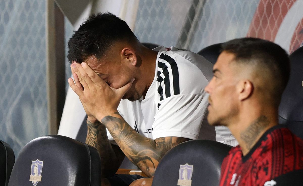 Javier Correa le da la peor noticia a Colo Colo: se lesiona y es baja