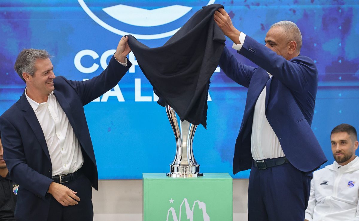 La Copa de la Liga ya está aquí: así es el nuevo trofeo en disputa en el fútbol chileno