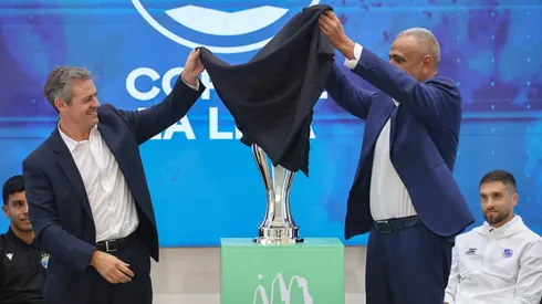 La Copa de la Liga ya salió a la luz.