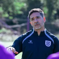 Dirigió en Colo Colo, se salvó del descenso y va por milagro con el Conce