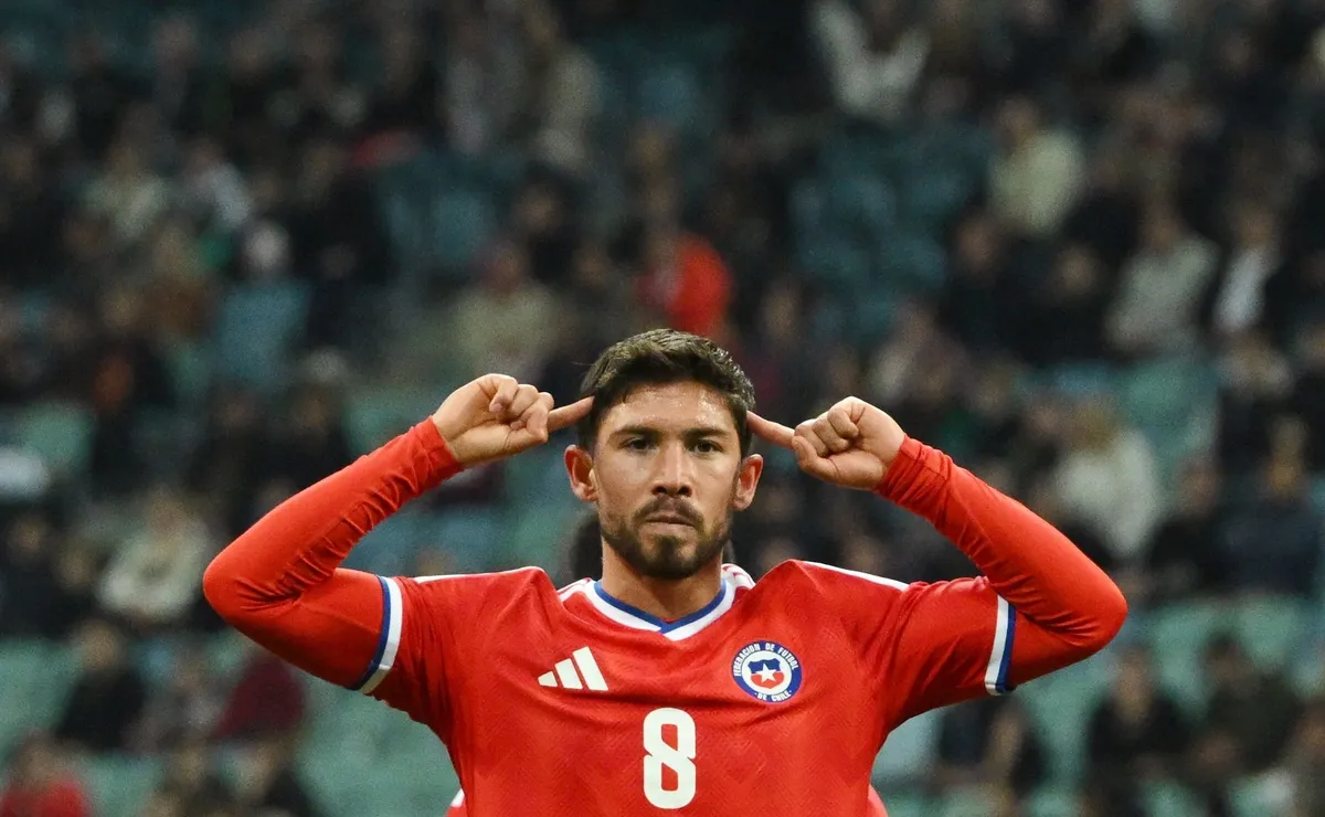 Gustavo Álvarez revela receta para que Chile vuelva a un Mundial