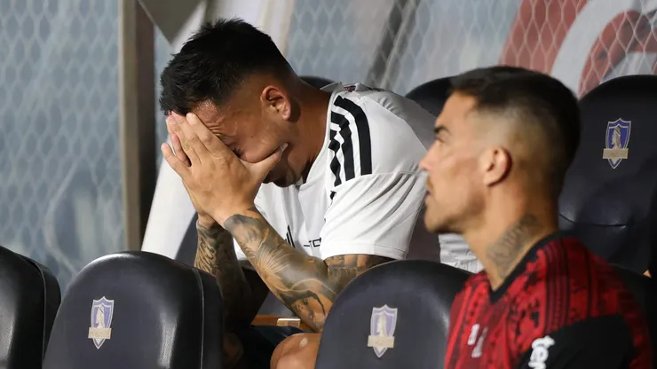 Javier Correa no la pasa bien en Colo Colo