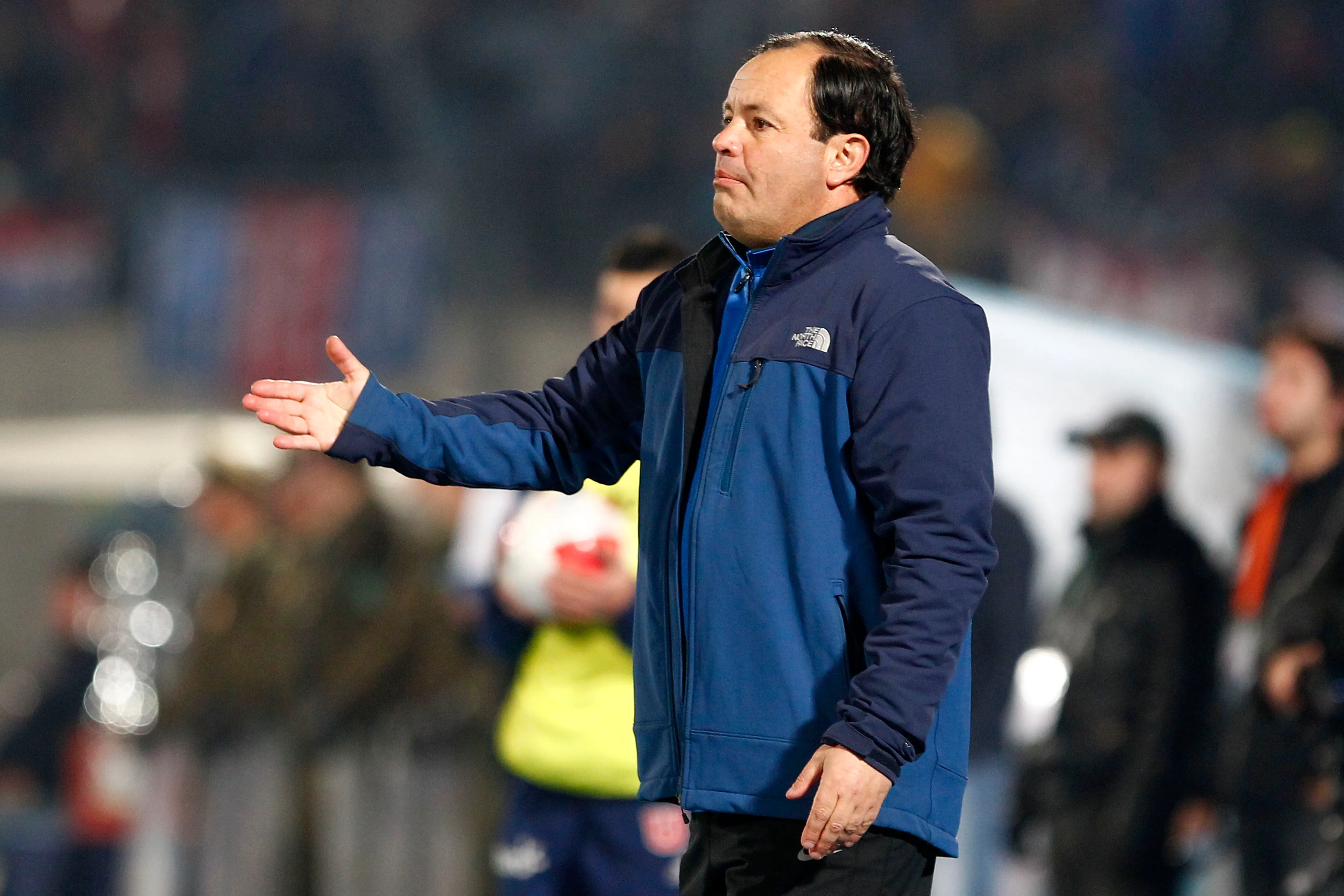 Óscar del Solar cuando era DT en el fútbol chileno: dirigió Deportes Concepción, Cobresal, Rangers, Alianza FC de El Salvador, Club Técnico Universitario de Ecuador. (DMARCELO HERNANDEZ/PHOTOSPORT).