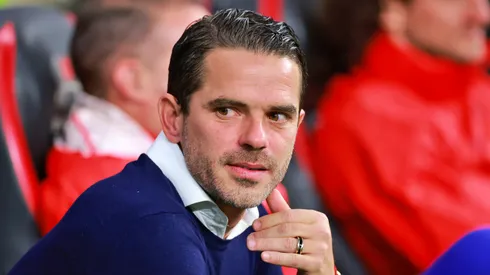 Gago llega a la U con una insólita polémica de su paso por México.