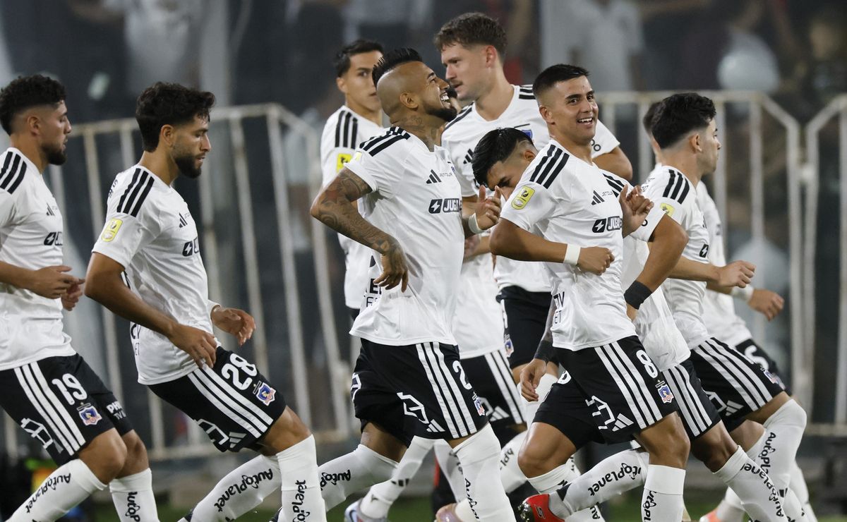 Arturo Vidal no es el único: dos jugadores de Colo Colo entre algodones para la Copa de la Liga