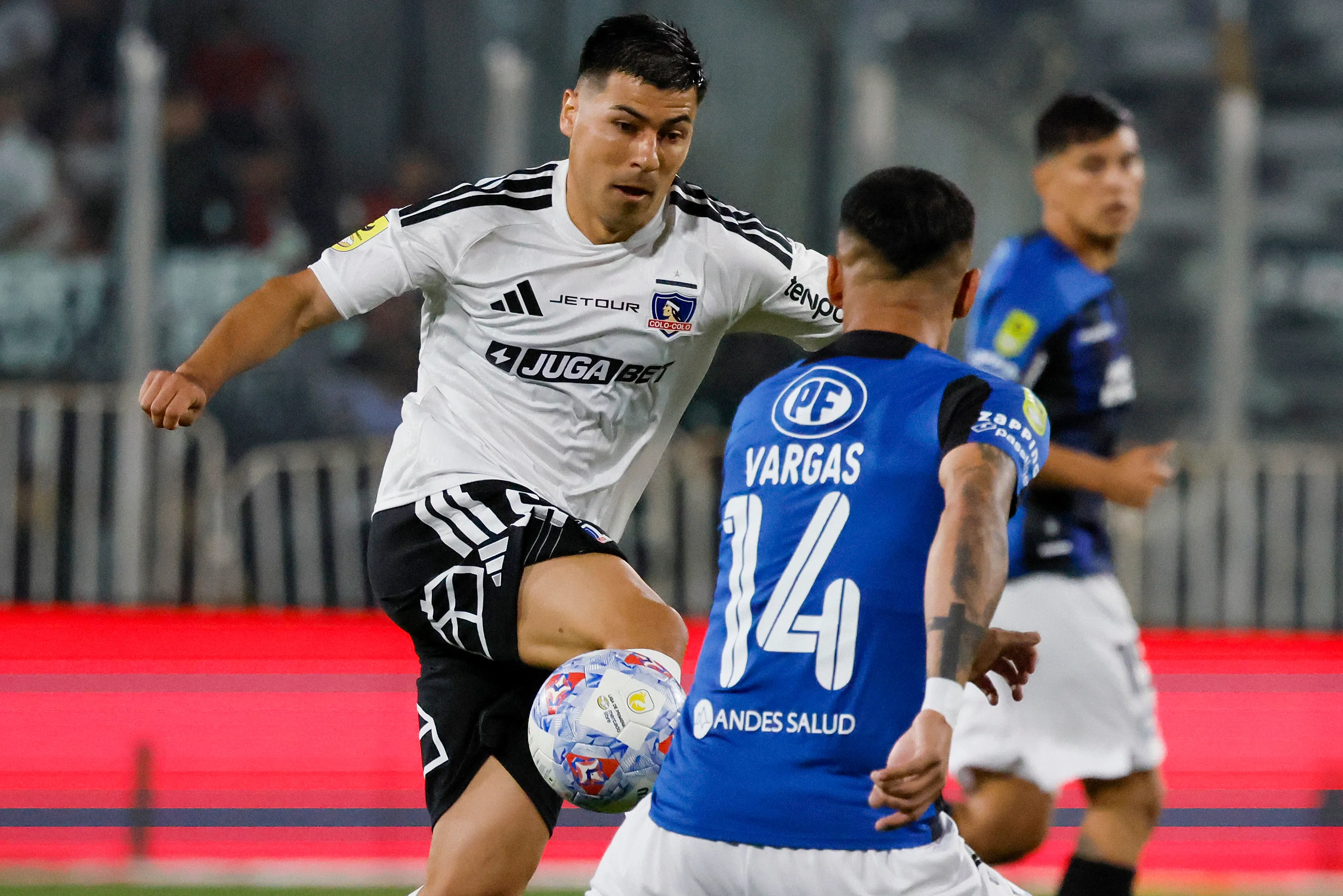 Tomás Alarcón se suma al hospital de Colo Colo previo a la Copa de la Liga. Foto: Photosport.