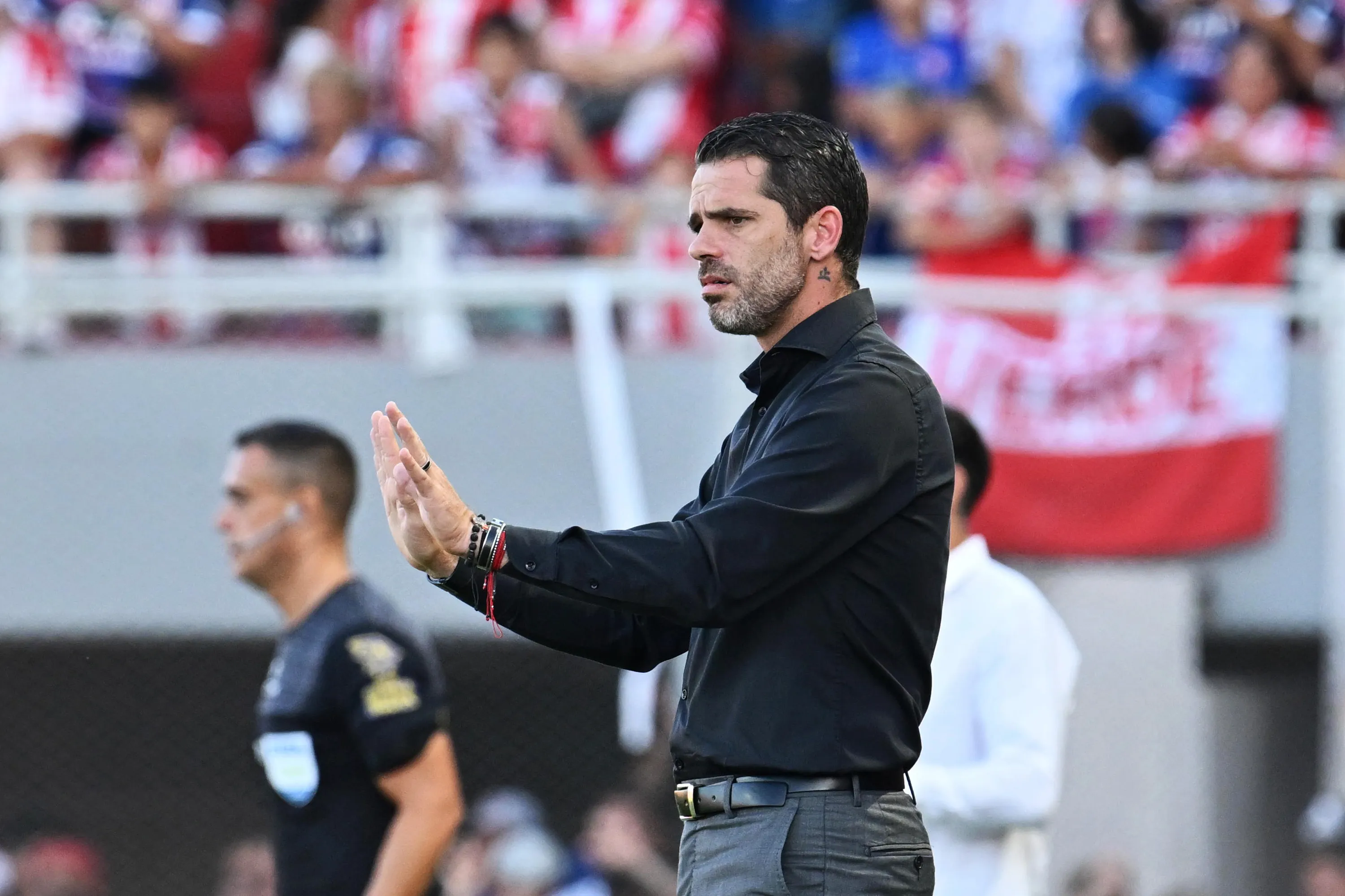 En Universidad de Chile aplicaron una cláusula de revisión en el contrato de Fernando Gago. | Foto: Getty Images.