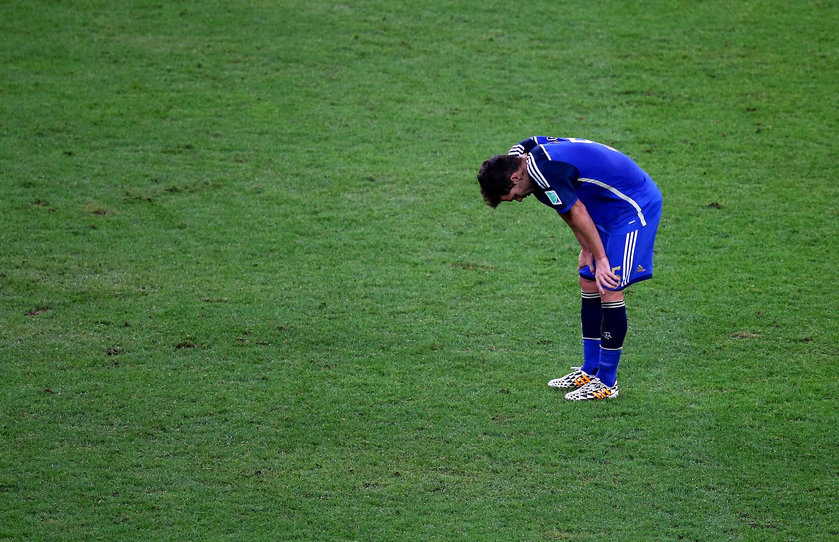 Fernando Gago tras la final del Mundial de Brasil 2014 que Argentina perdió 1-0. (Robert Cianflone/Getty Images).